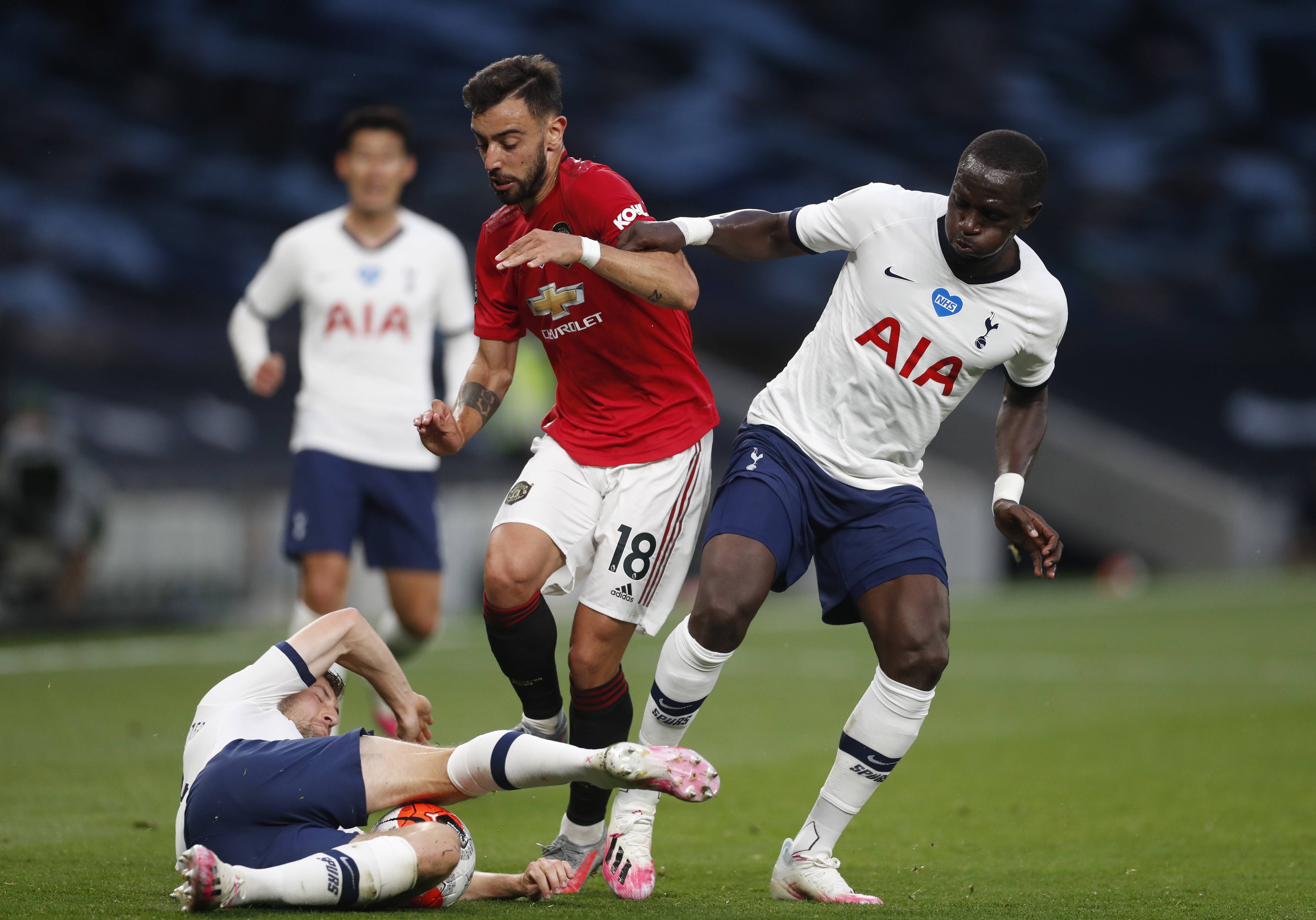 利一役中 利一役中