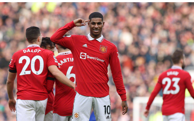 和队友都十 和队友都十